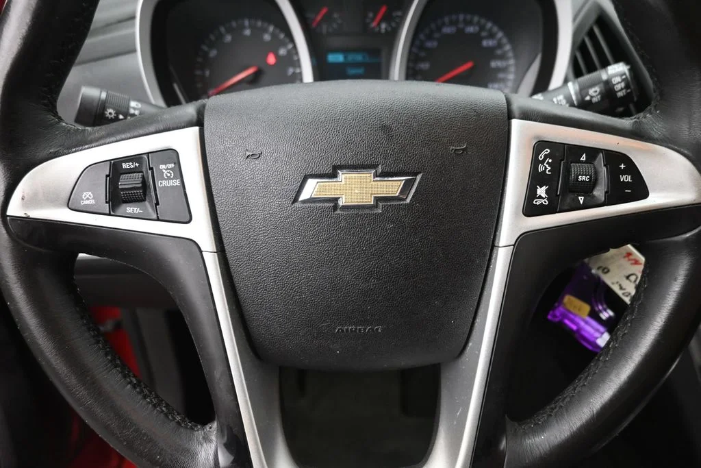 Used 2013 Red Chevrolet LT image 17
