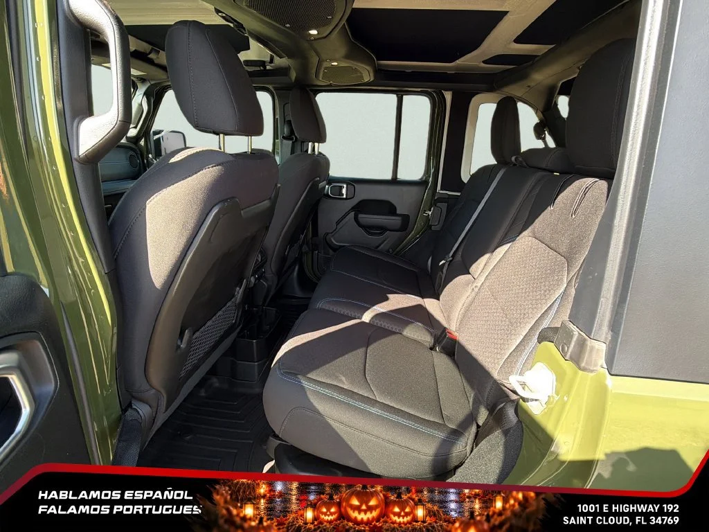 Used 2024 Green Jeep Rubicon 4xe image 18