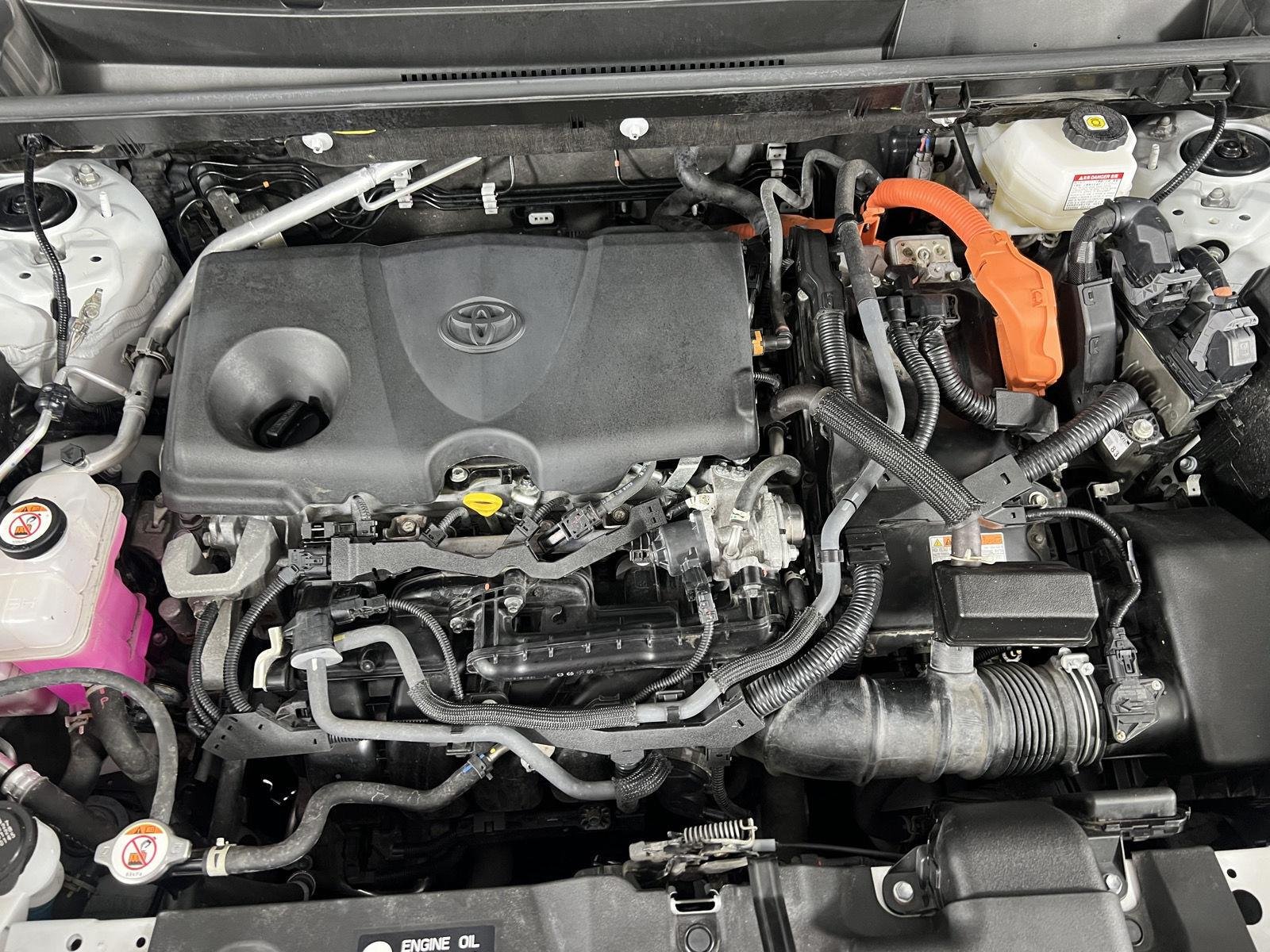 Used 2024 Wind Chill Pearl Toyota Limited image 29