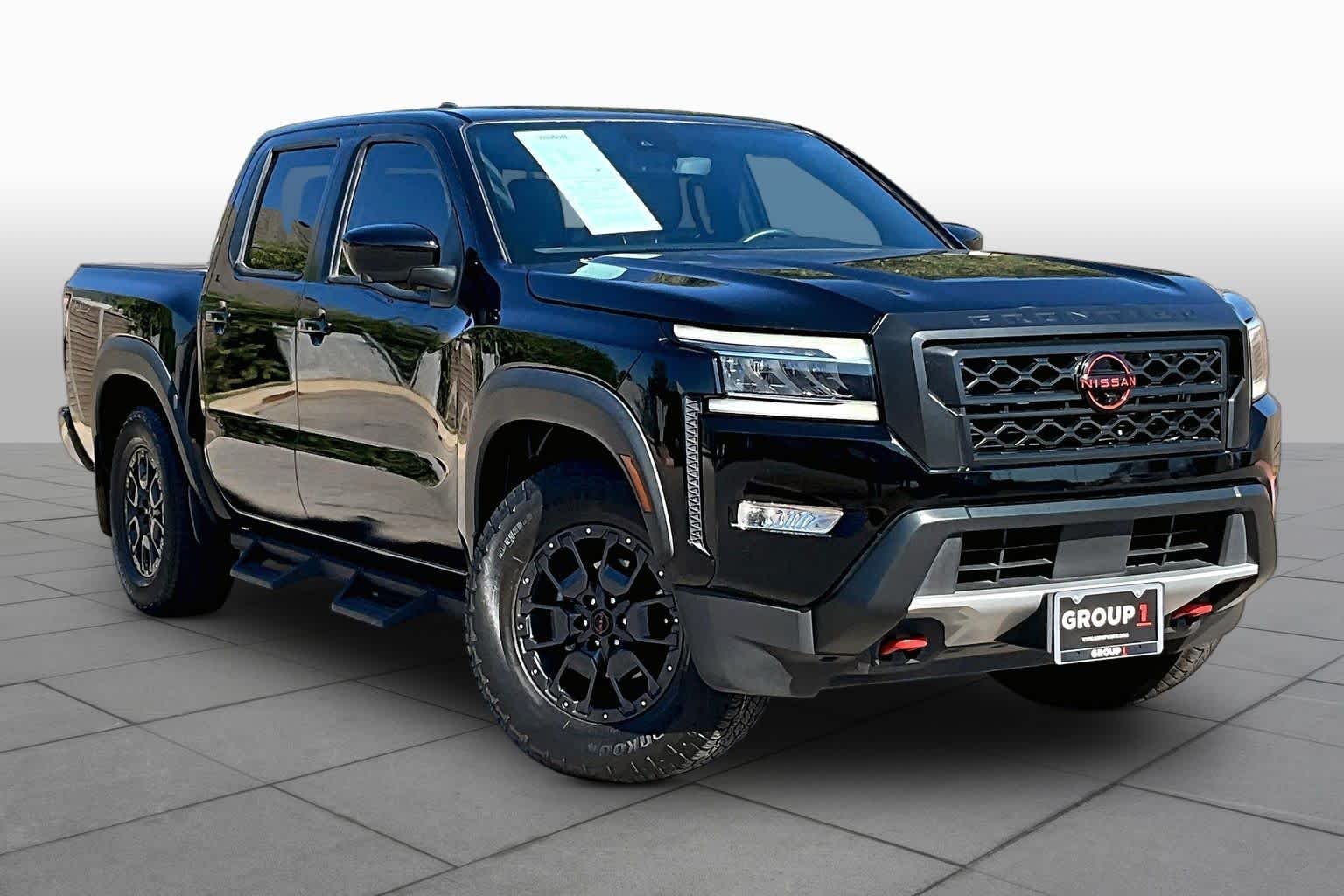 Certified Used 2023 Super Black Nissan PRO-X image 3