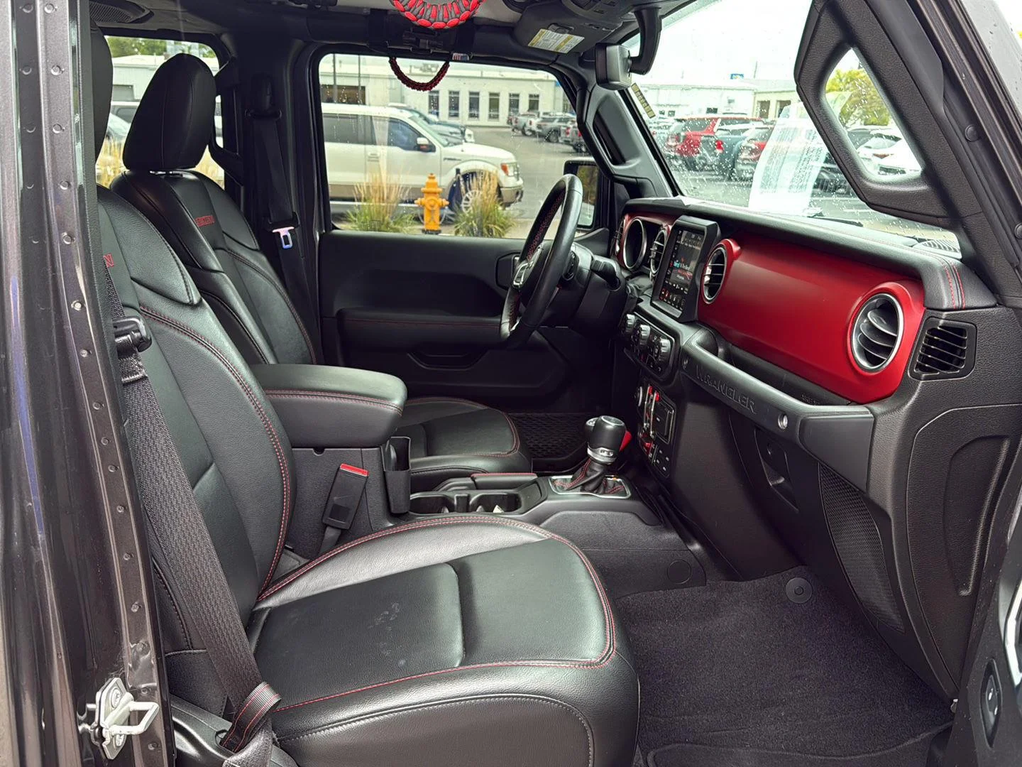 Used 2023 Granite Crystal Metallic Clearcoat Jeep Rubicon image 12