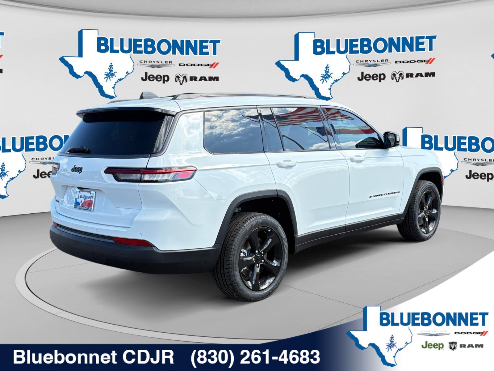 New 2026 Bright White Clear-Coat Exterior Paint Jeep Limited image 5