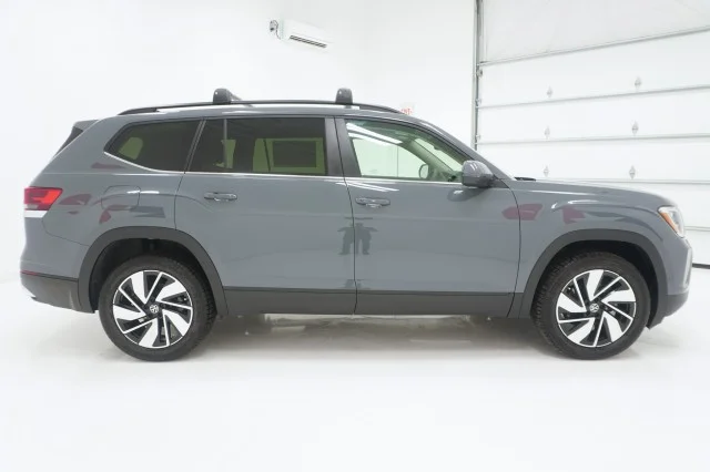 New 2026 Pure Gray Volkswagen 2.0T SE w/Technology image 4