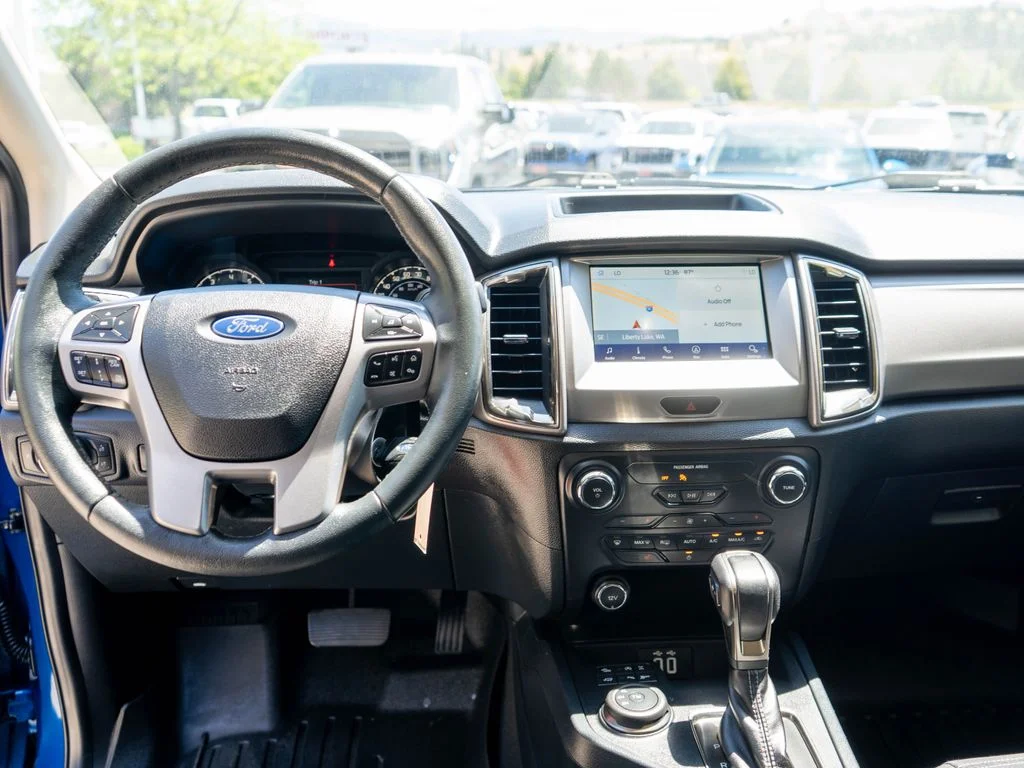 Used 2019 Blue Ford XLT image 13