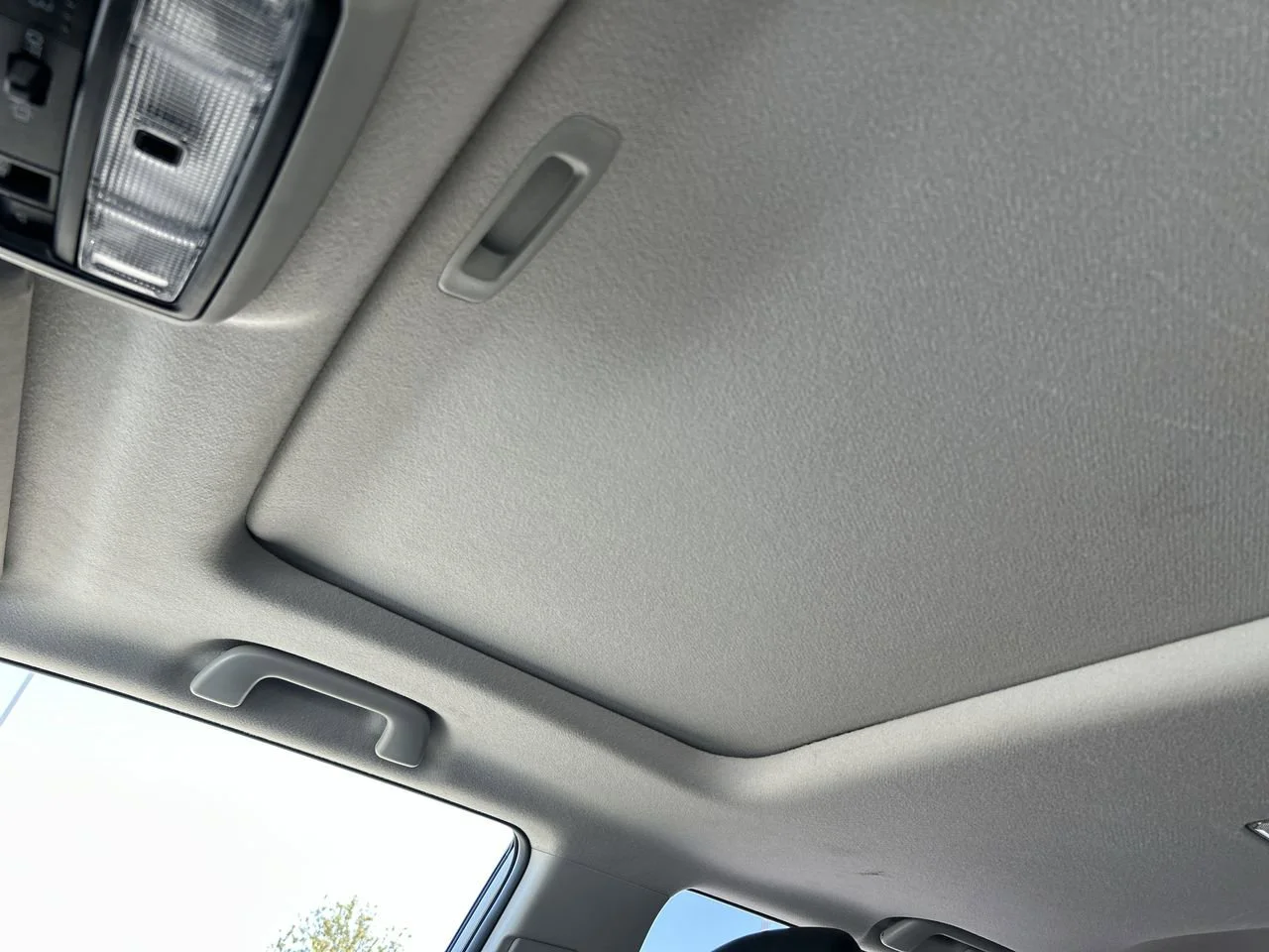 Used 2024  Toyota  image 28