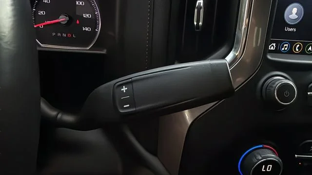 Used 2022 Summit White Chevrolet LTZ image 31