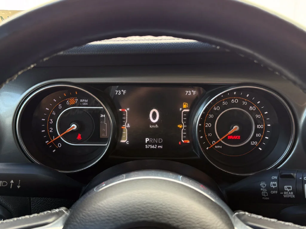 Used 2022  Jeep Unlimited Sahara image 32