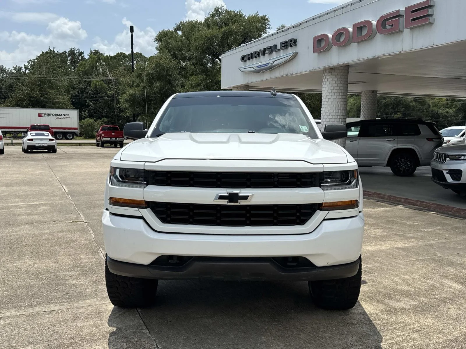 Used 2019 Chevrolet Silverado 1500 LD Custom with VIN 2GCRCMEC8K1198018 for sale in Thibodaux, LA