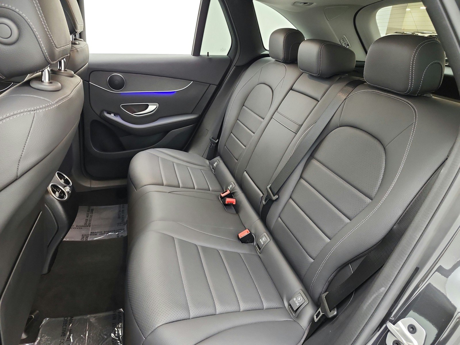Used 2022 Graphite Grey Metallic Mercedes-Benz GLC 300 SUV image 13