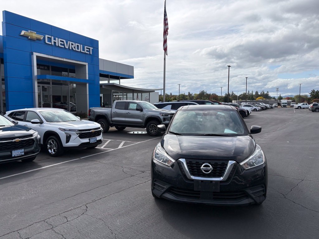 Used 2020 Super Black Nissan S image 2