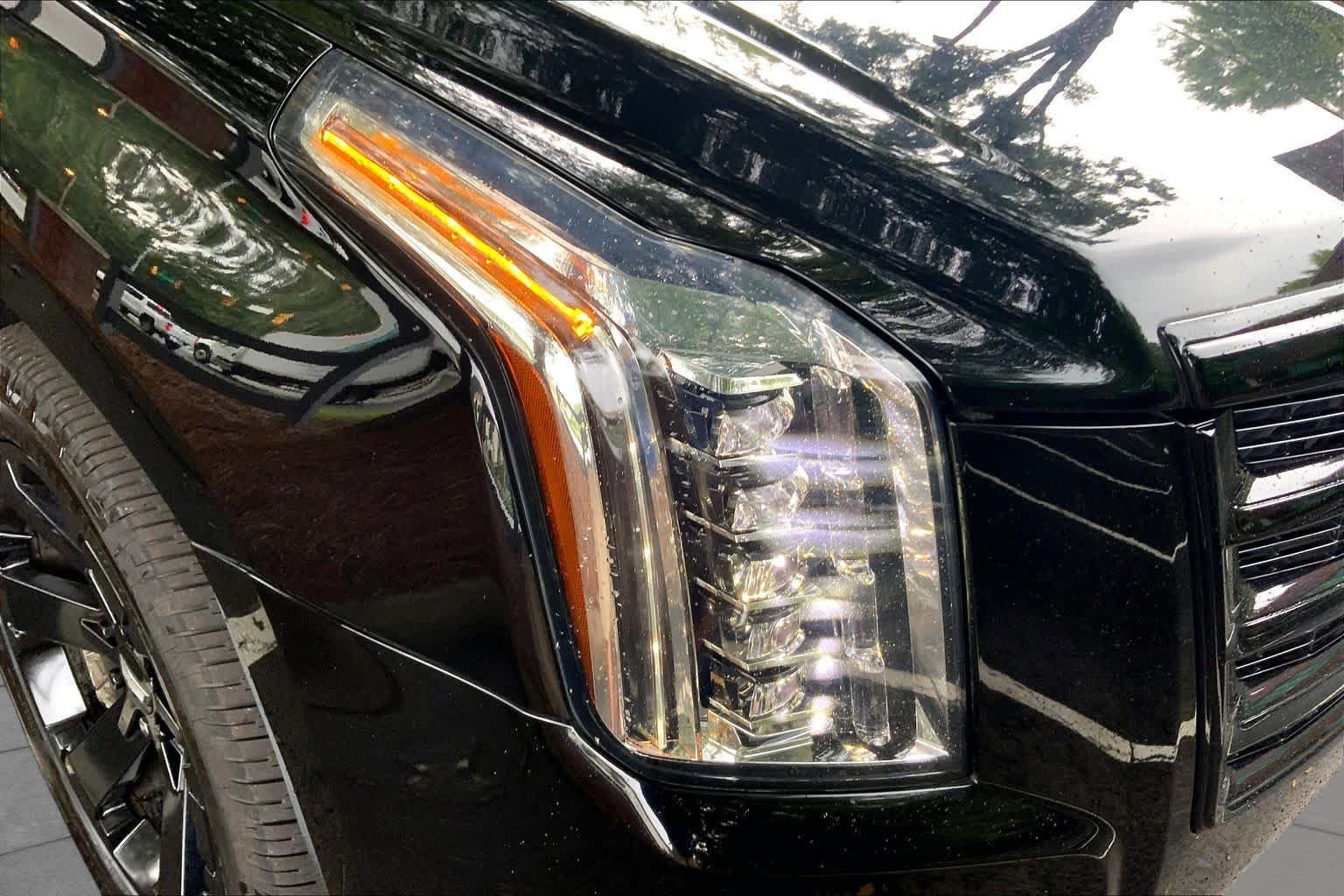 Used 2019 Black Raven Cadillac Premium Luxury image 27