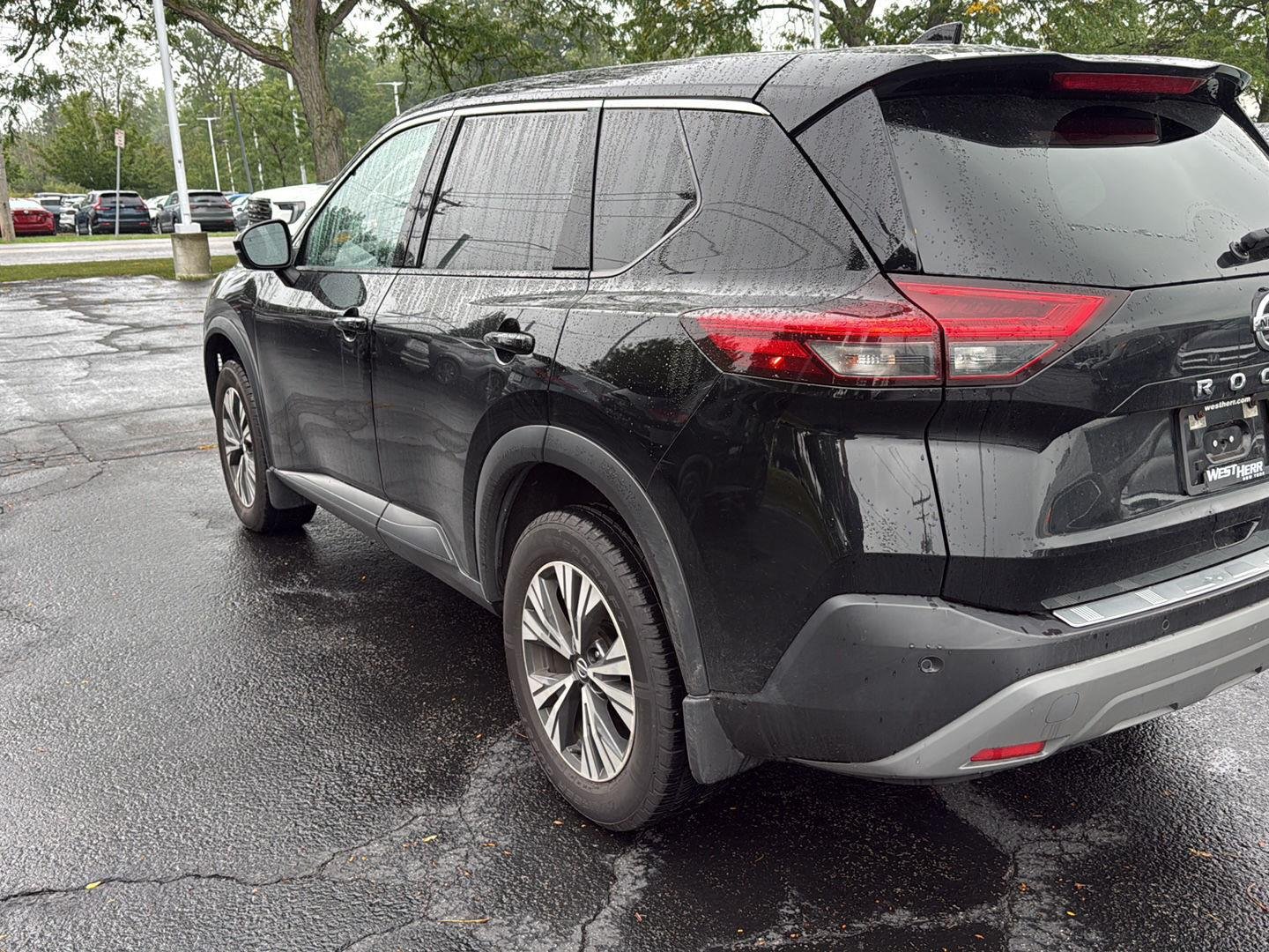 Used 2021 Super Black Nissan SV image 6