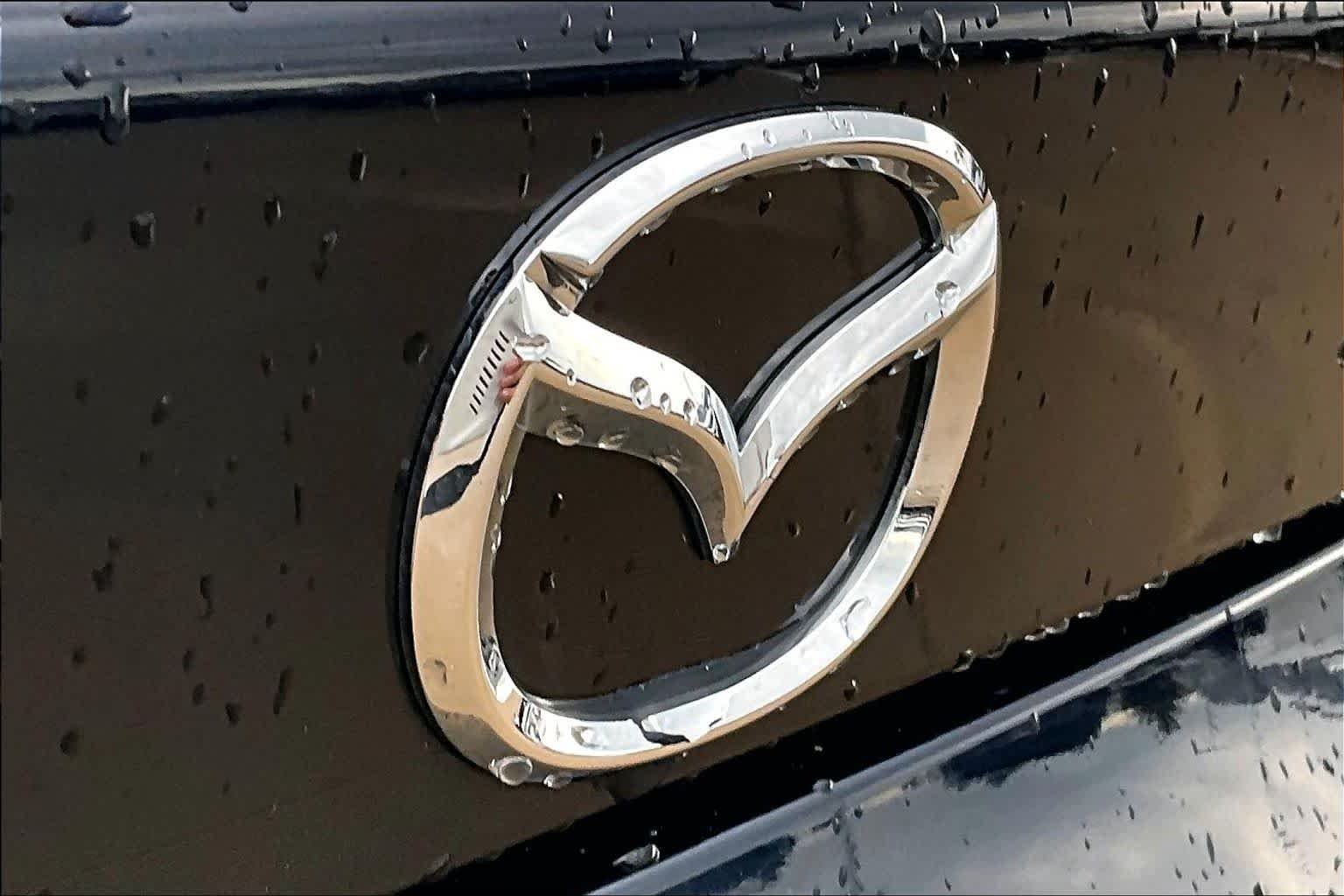 Used 2025 Deep Crystal Blue Mica Mazda Grand Touring image 8