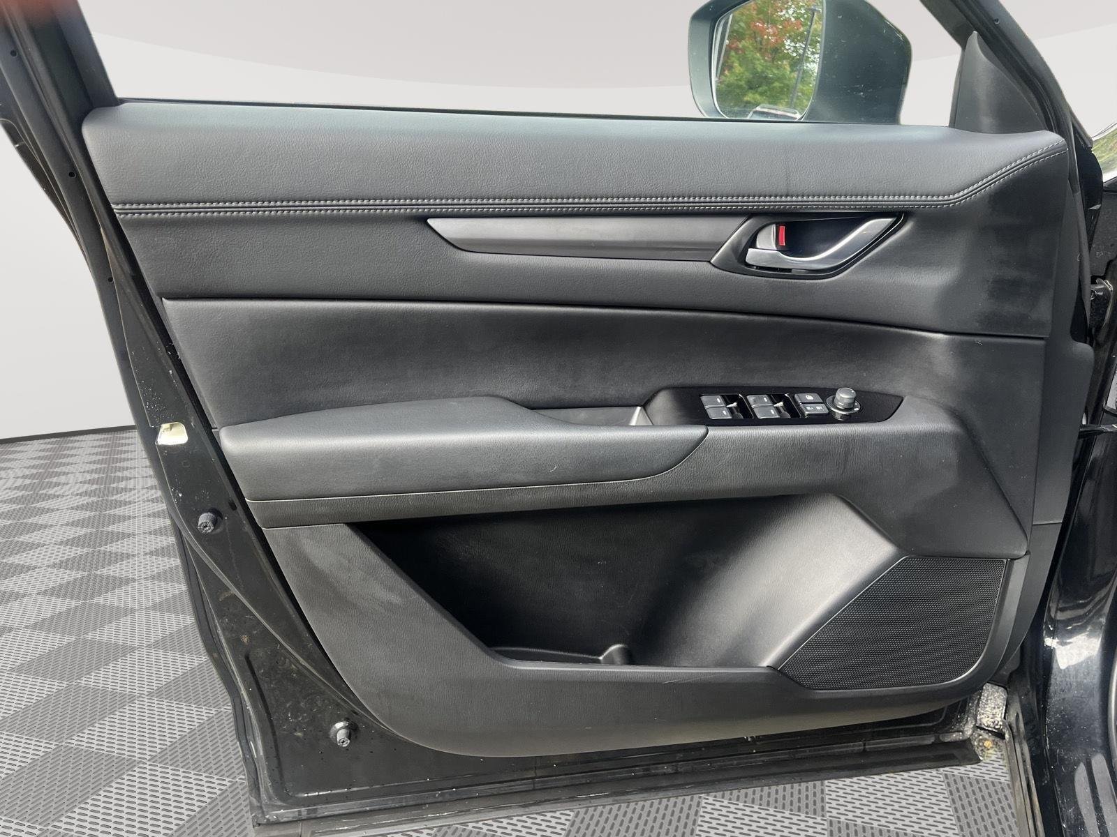 Used 2025 Jet Black Mica Mazda 2.5 S Preferred Package image 18