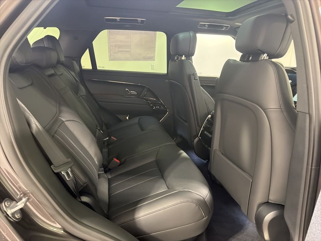New 2026 Charente Grey Land Rover Dynamic SE image 28