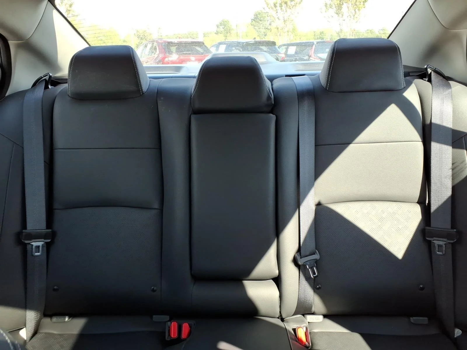 Used 2025 Super Black Nissan SL image 22