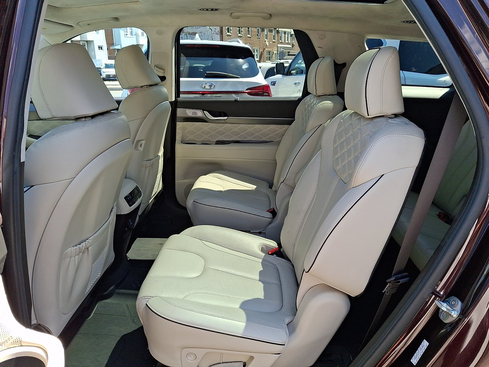 Used 2020 Sierra Burgundy - W7B Hyundai Limited image 11