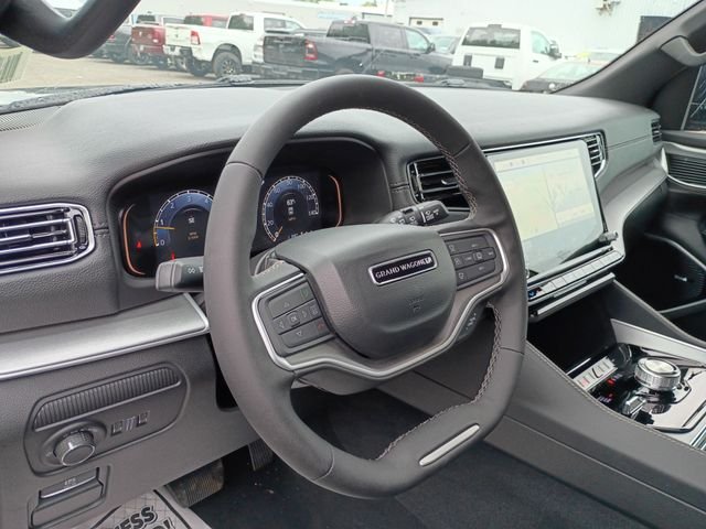New 2026 High Gloss Black Exterior Paint Jeep Limited Altitude image 11