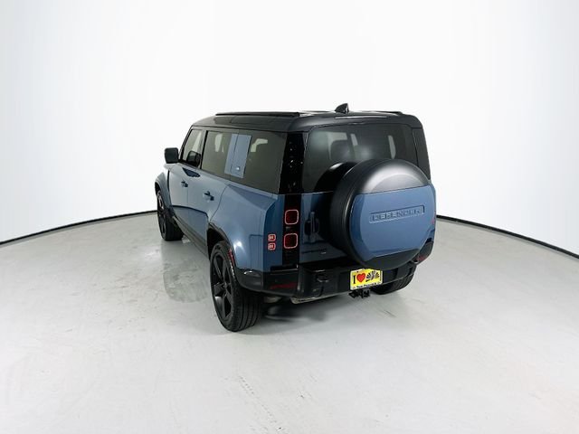 Used 2022  Land Rover X-Dynamic HSE image 7