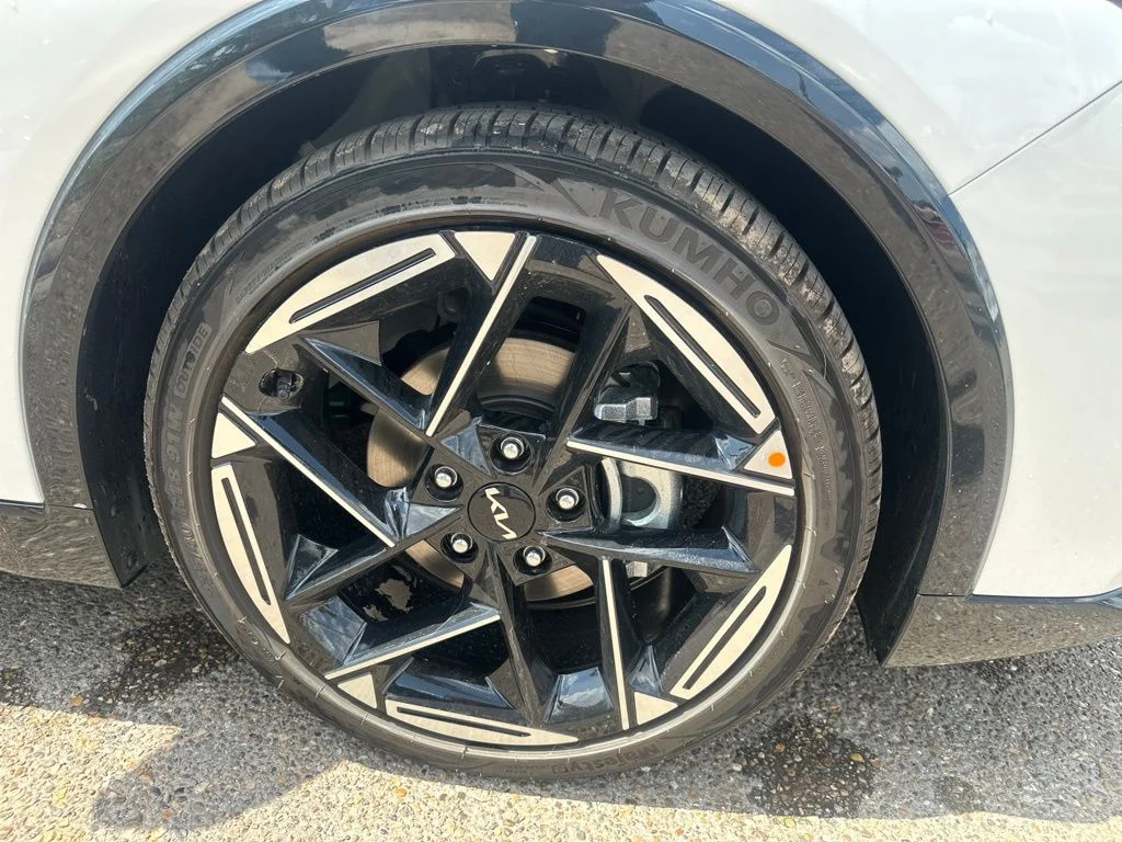 New 2026 White Kia GT-Line image 22