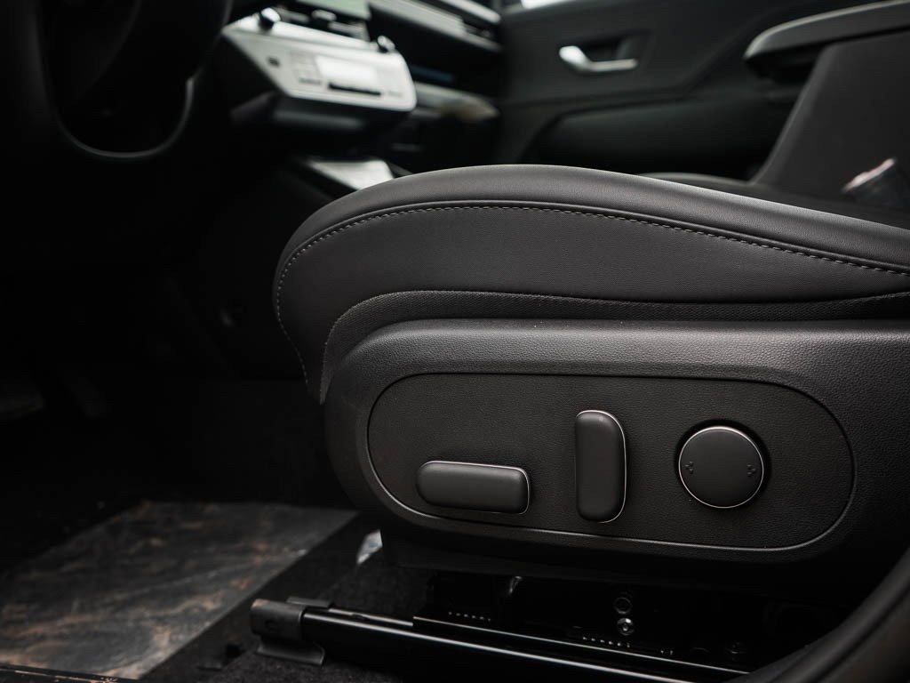 New 2026 Abyss Black Pearl Hyundai Limited *Ltd Avail* AWD image 18