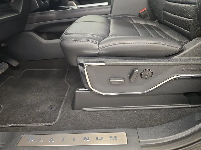 New 2027 Agate Black Metallic Ford F-350® Platinum® image 45