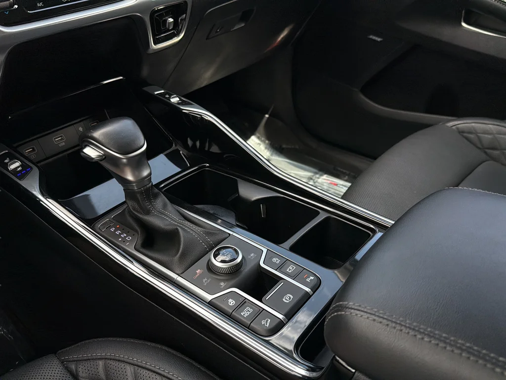 Used 2021 Everlasting Silver Kia SX Prestige X-Line image 14