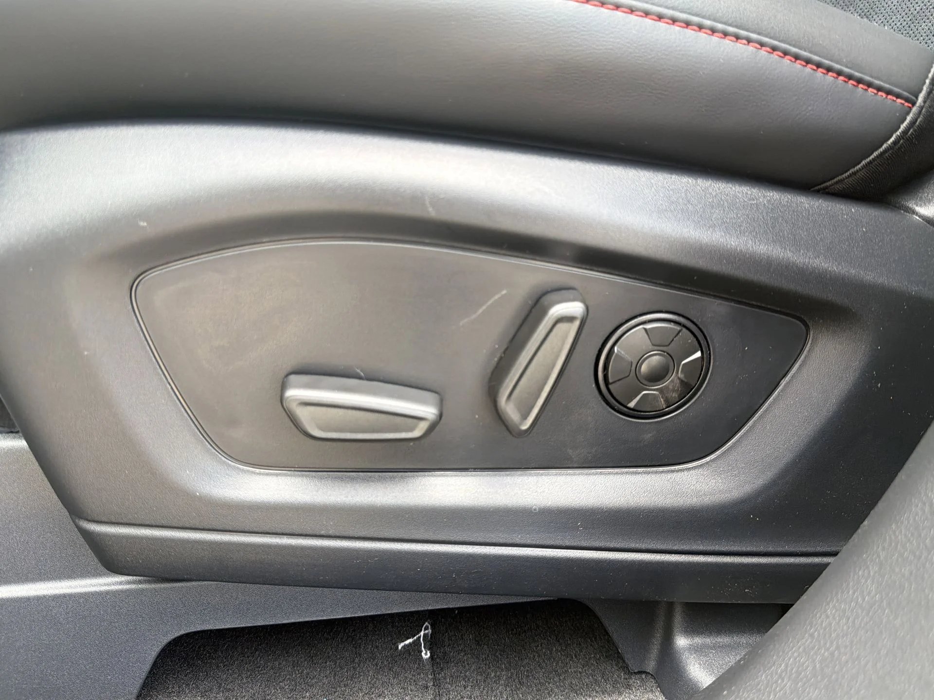 New 2026 Star White Metallic Tri-Coat Ford ST image 21