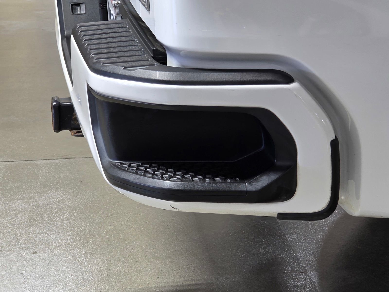Used 2021 Summit White GMC Elevation image 14