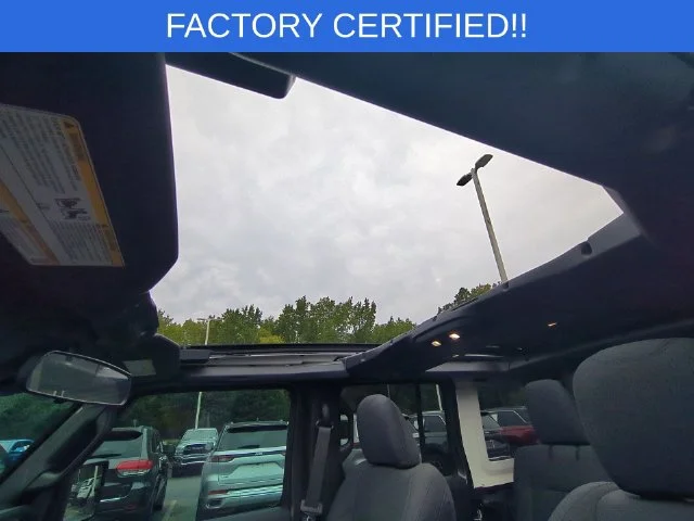 Used 2026 Gray Jeep Sahara image 16