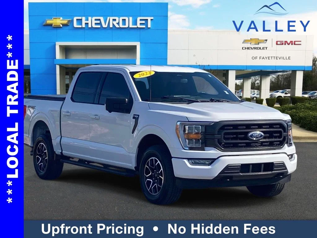 Used 2022 White Ford XLT image 1