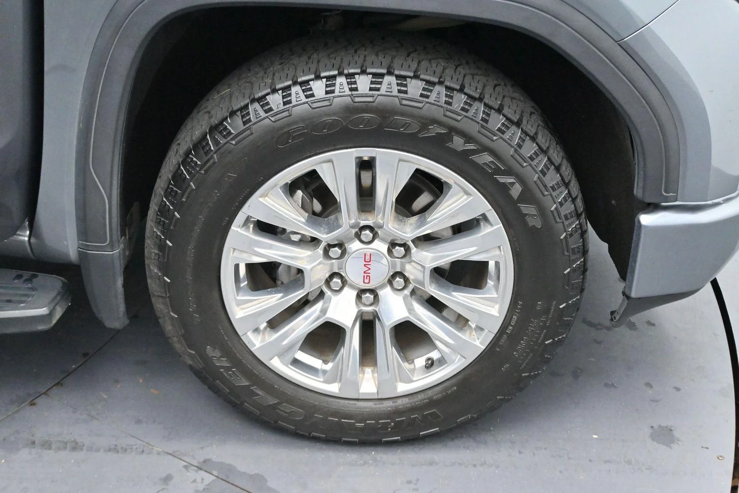 Used 2020 SATIN STEEL METALLIC GMC Denali image 38