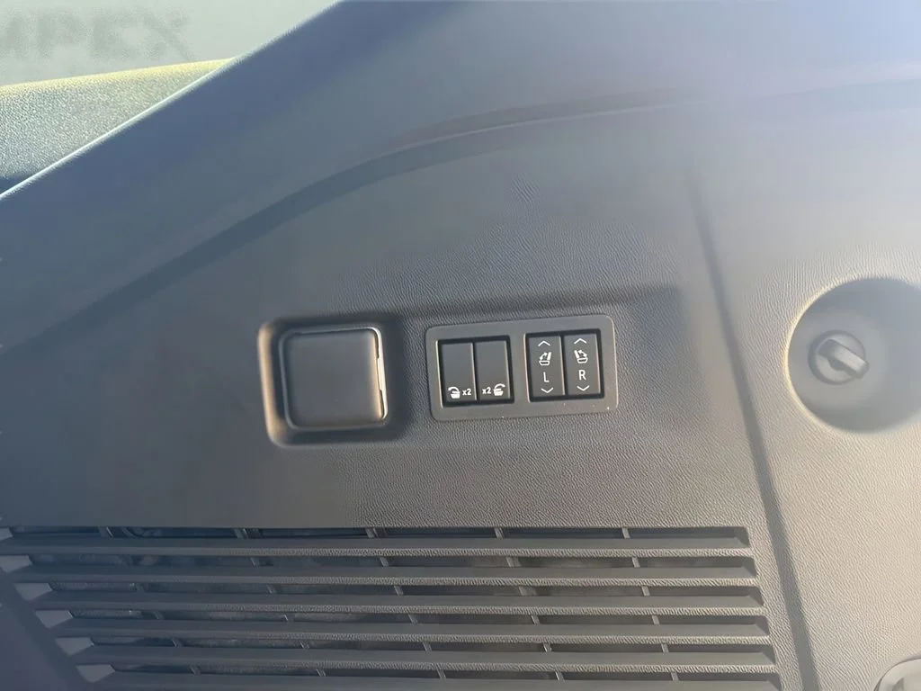 New 2026 Glacier White Tricoat GMC Denali image 33