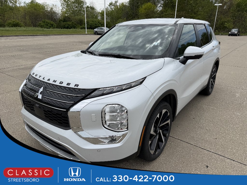 2024 Mitsubishi Outlander SE S-AWC's photo