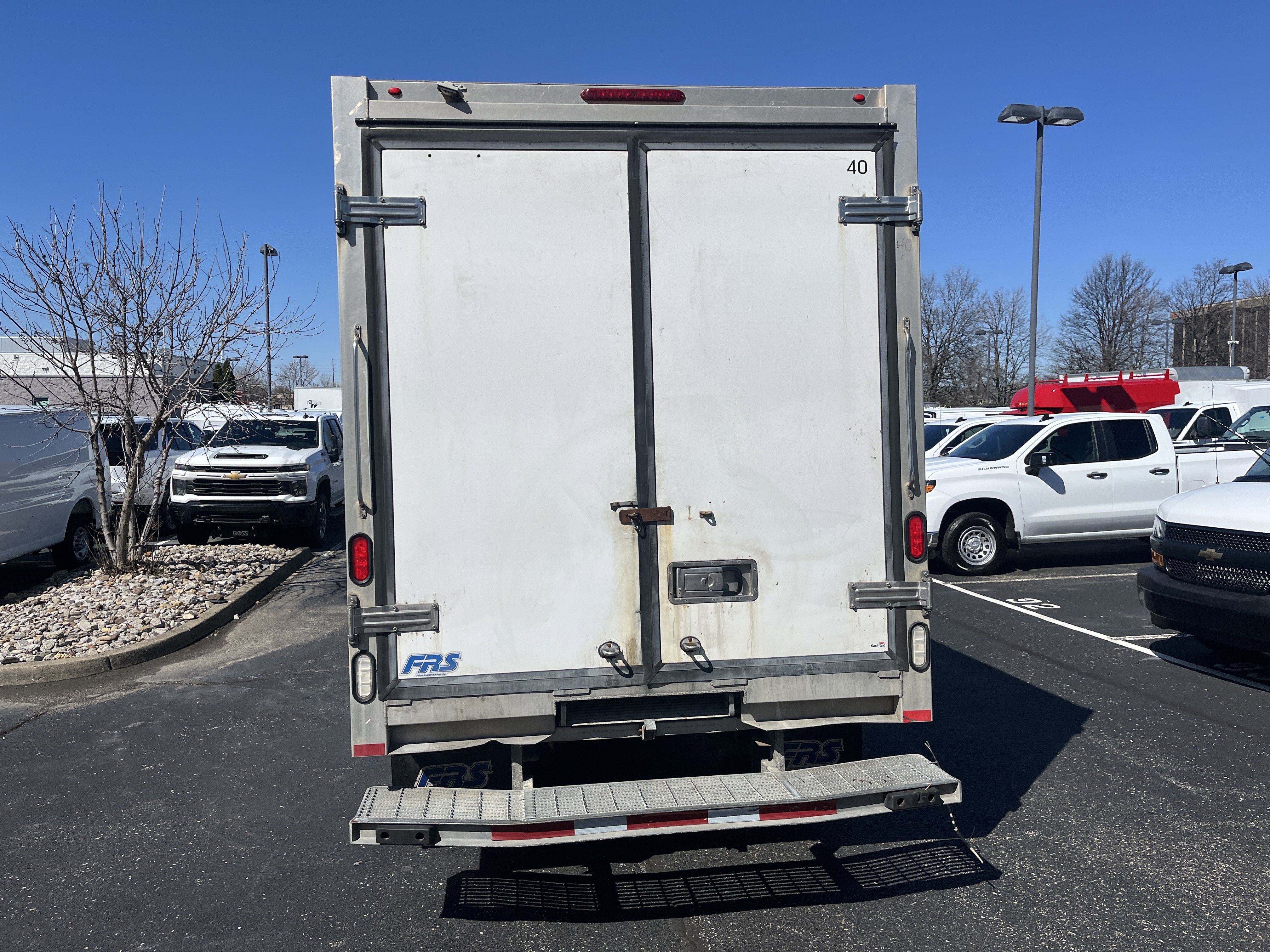 Used 2016  Ford T350HD image 5