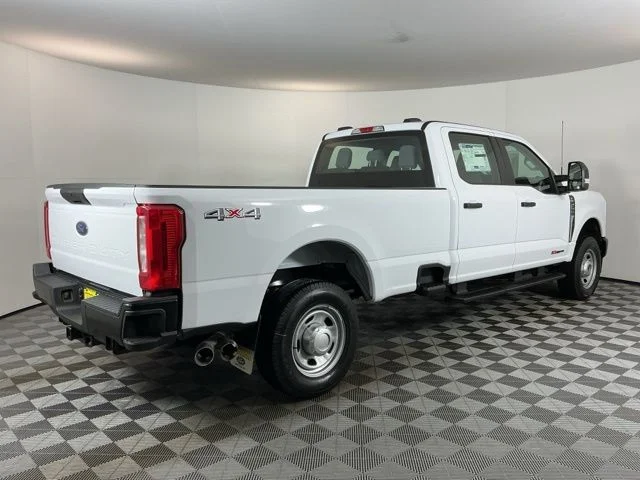 New 2026 Oxford White Ford XL image 4