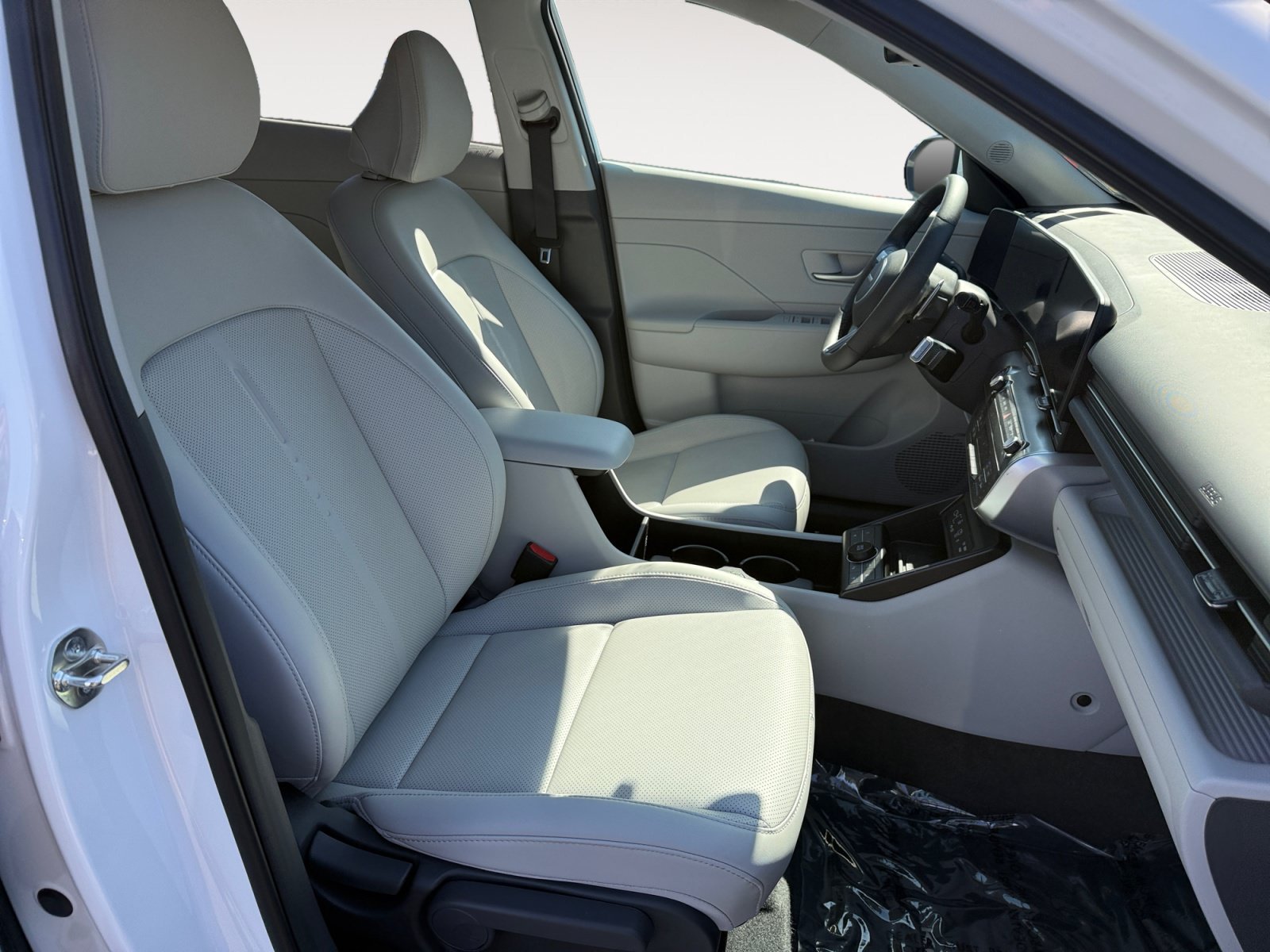 Certified Used 2025 White Hyundai Limited image 19
