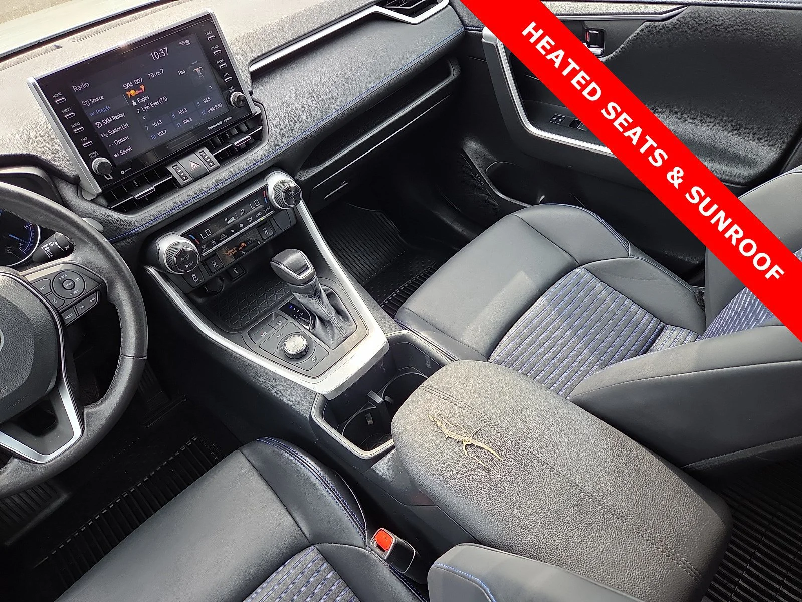 Used 2022 Blizzard Pearl/Midnight Black Metallic Toyota Hybrid XSE image 12