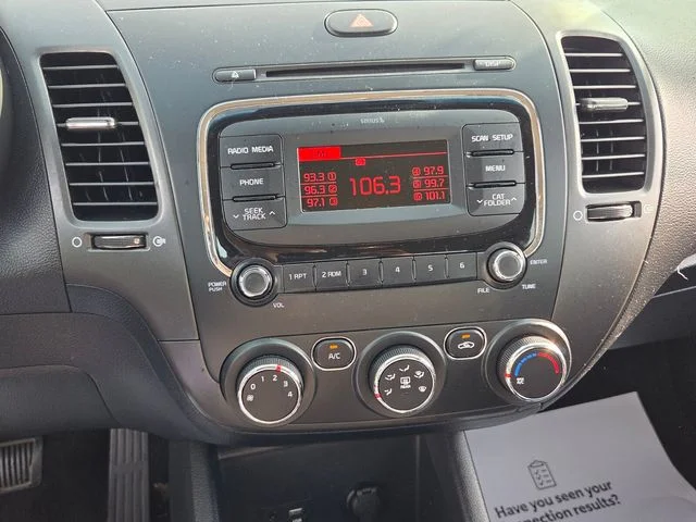 Used 2017 Red Kia LX image 20