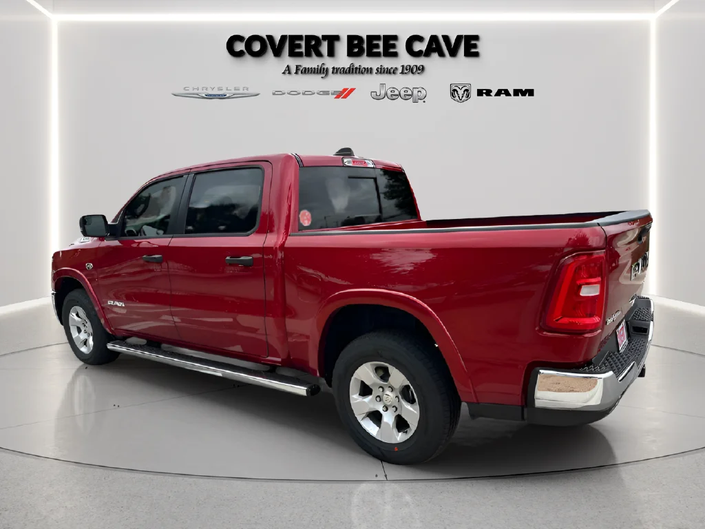New 2026 Molten Red Pearl-Coat Exterior Paint RAM Big Horn/Lone Star image 8
