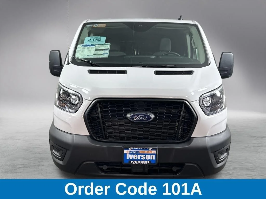 Used 2024 Oxford White Ford 250 image 3