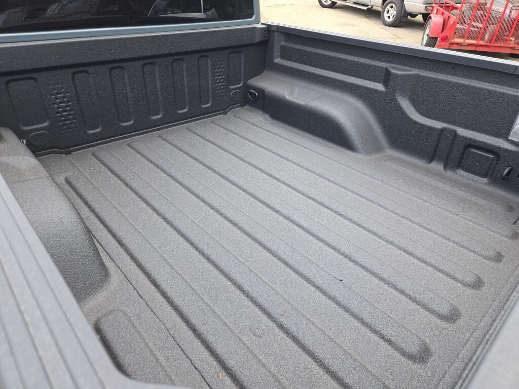 New 2026 Anvil Clear-Coat Exterior Paint Jeep Rubicon X image 15