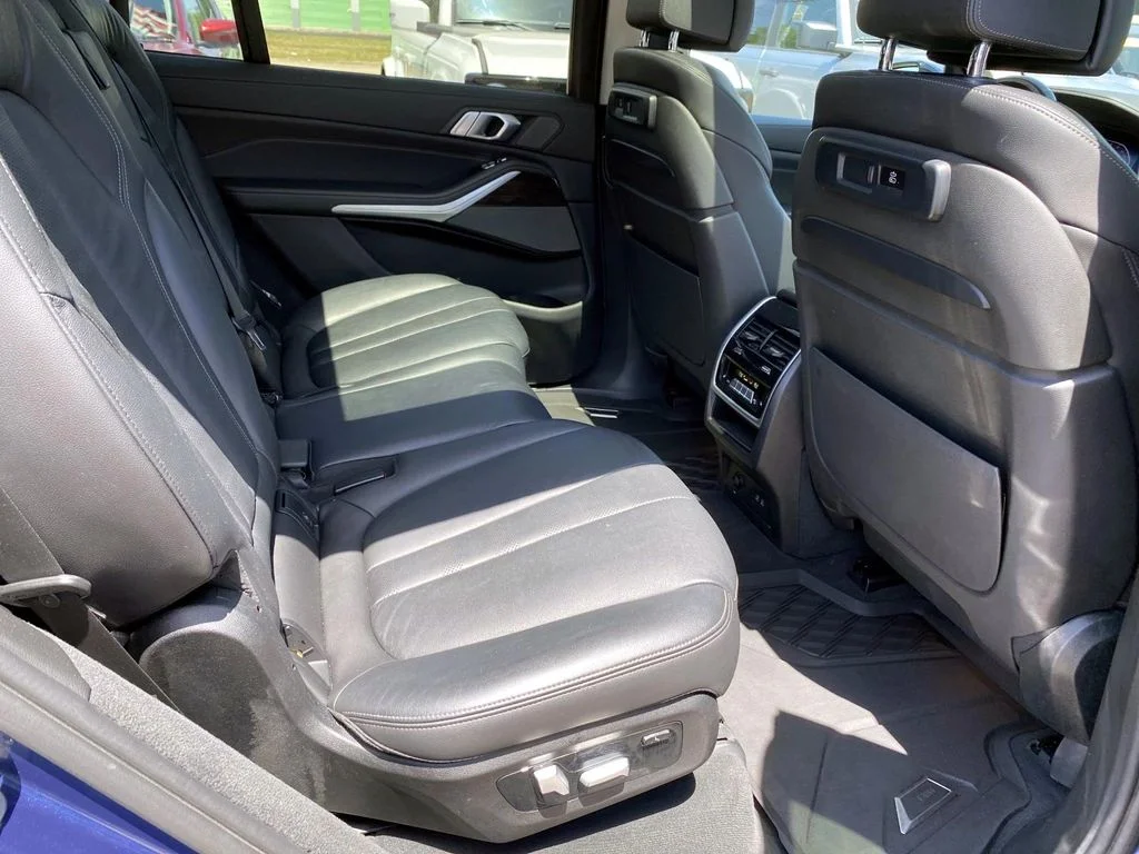 Used 2021 Phytonic Blue Metallic BMW xDrive40i image 25