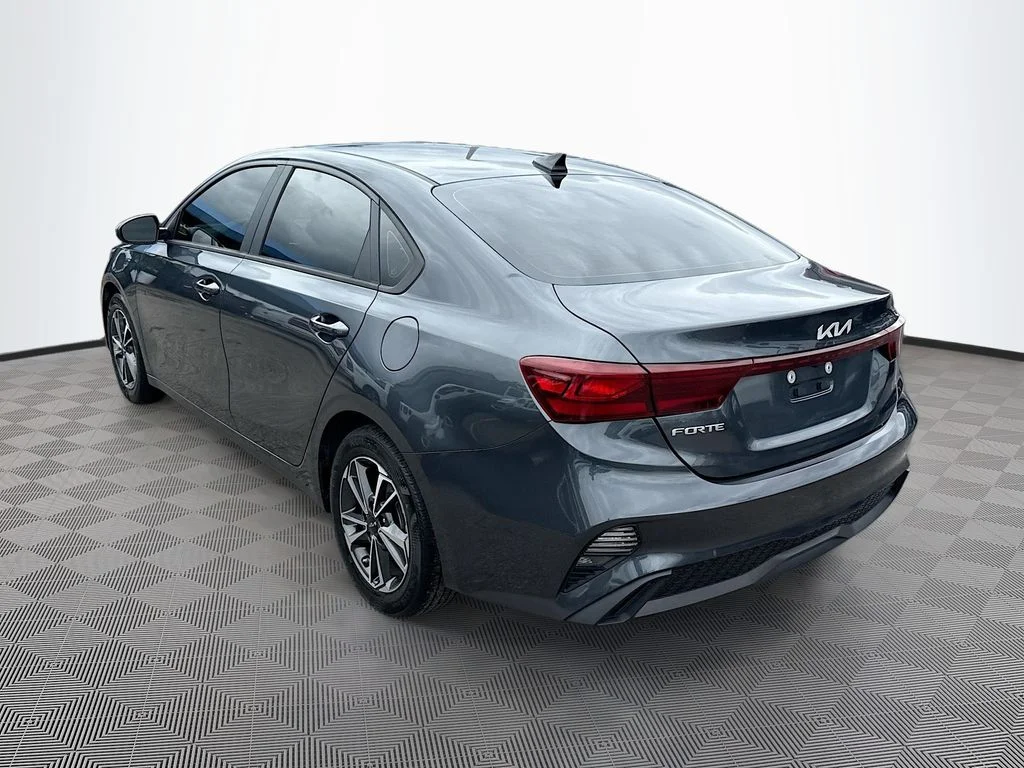 Used 2023 Gray Kia LXS image 8
