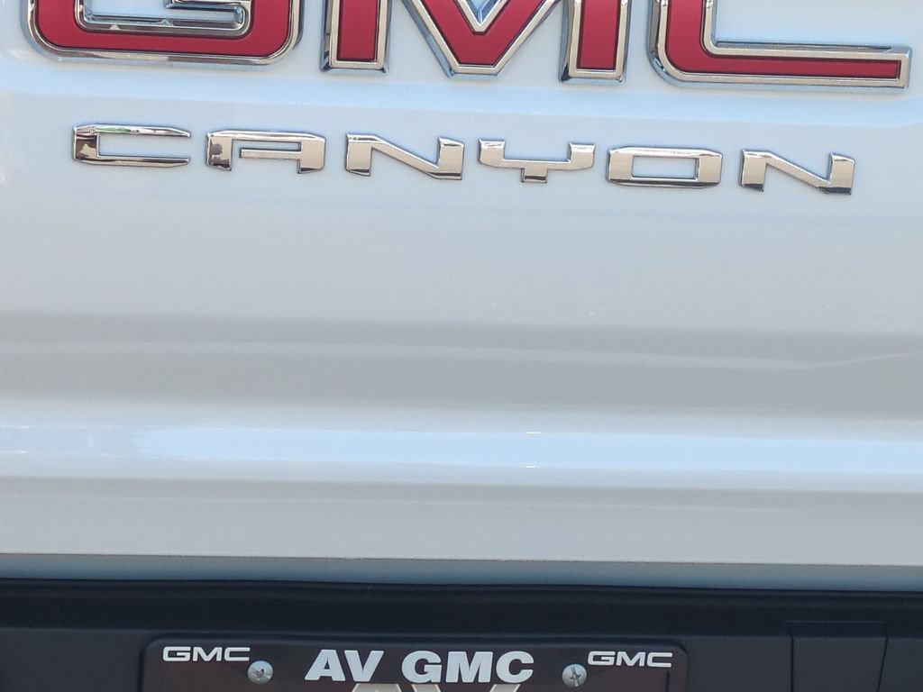 2026 GMC Canyon AT4 - Photo 10
