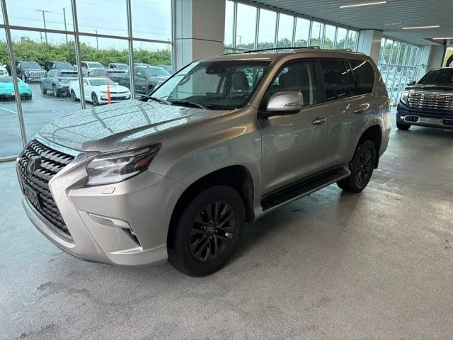 Used 2023 Atomic Silver Lexus GX 460 Premium image 11