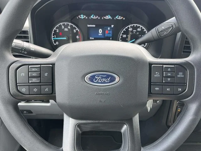 New 2025 Oxford White Ford F-350® XL image 16