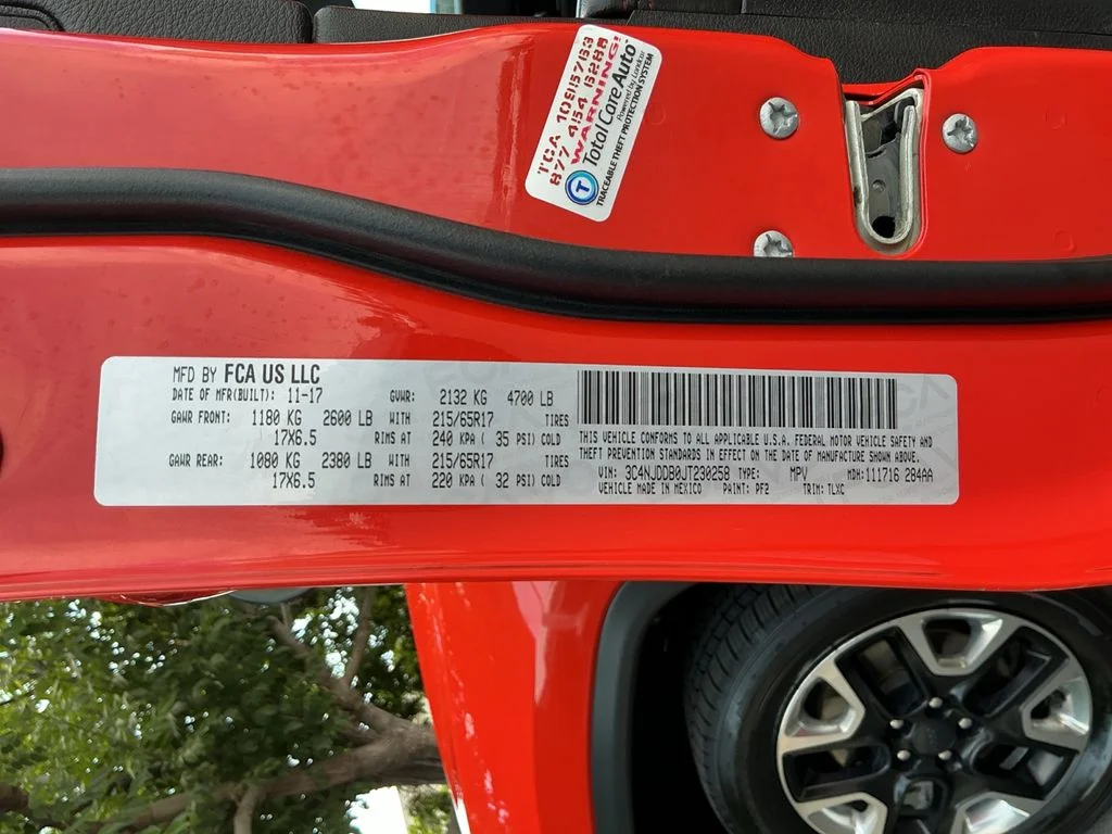 Used 2018 Orange Jeep Trailhawk image 25