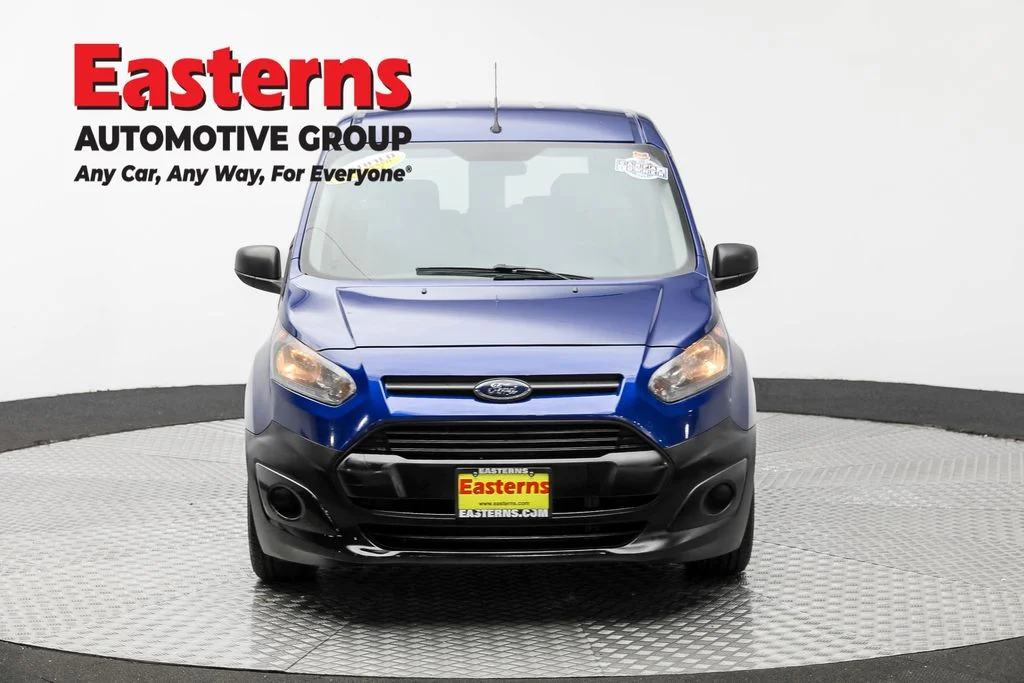Used 2017 Blue Ford XL image 2