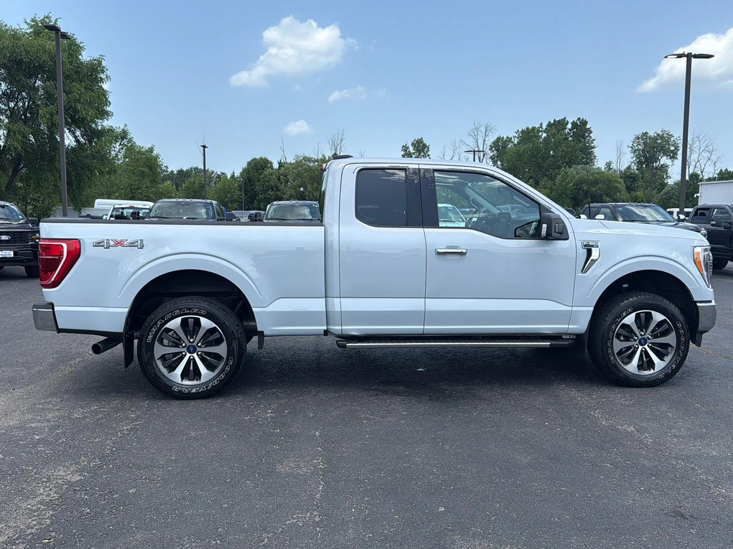 Used 2021 Space White Ford XLT image 21